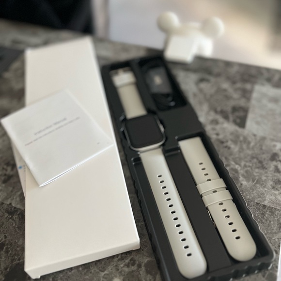 Amazon Other - Smartwatch ios and android compatible Bluetooth ( smart watch)